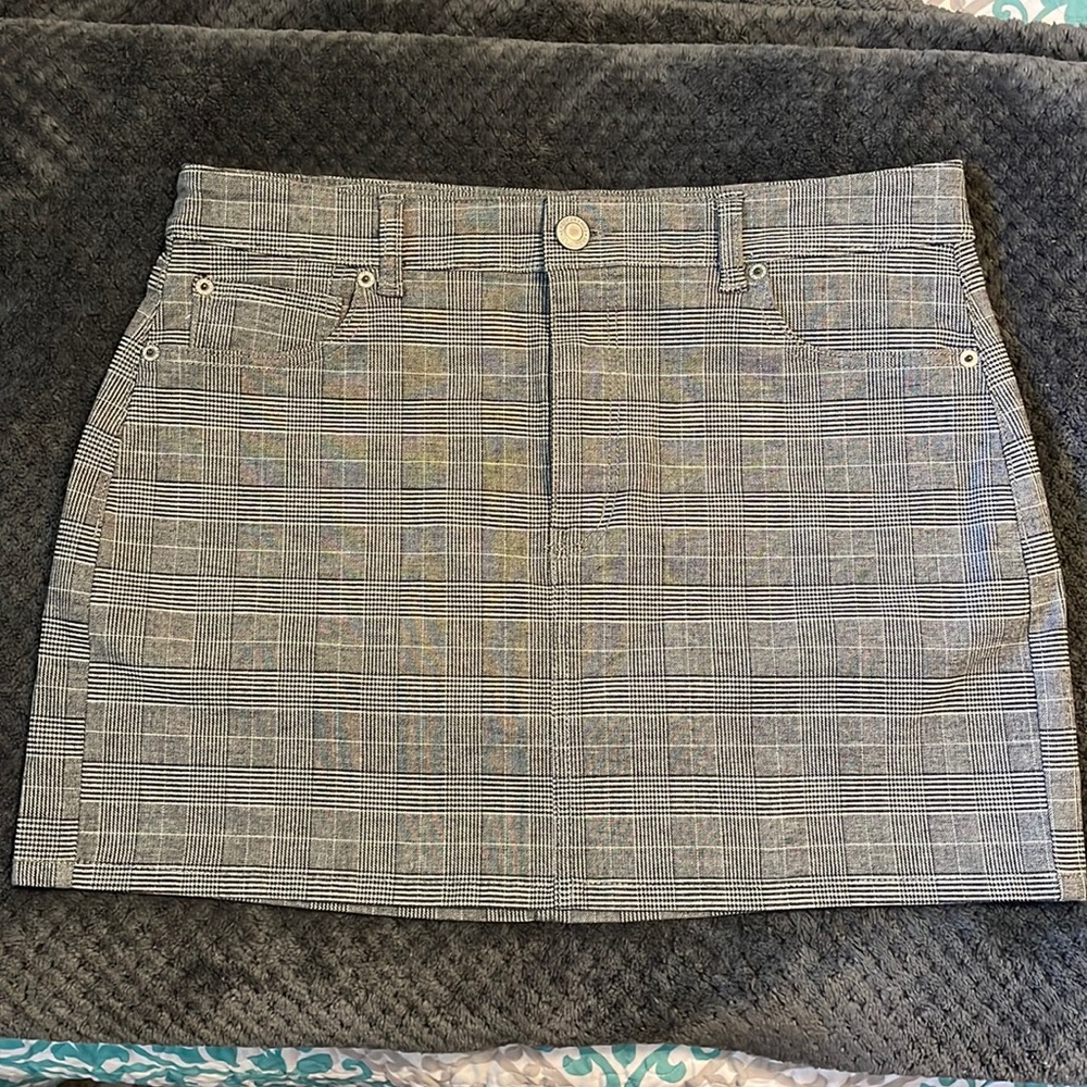 American Eagle Outfitters Grey Plaid Mini Skirt